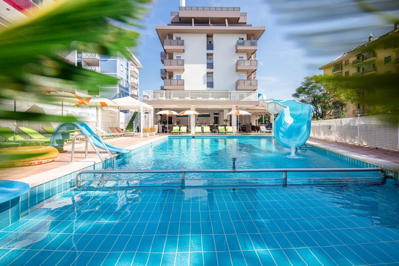 Hotel Alexander Bibione Exterior foto